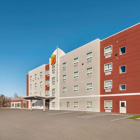 Hotel Super 8 By Wyndham Thompson Exterior foto